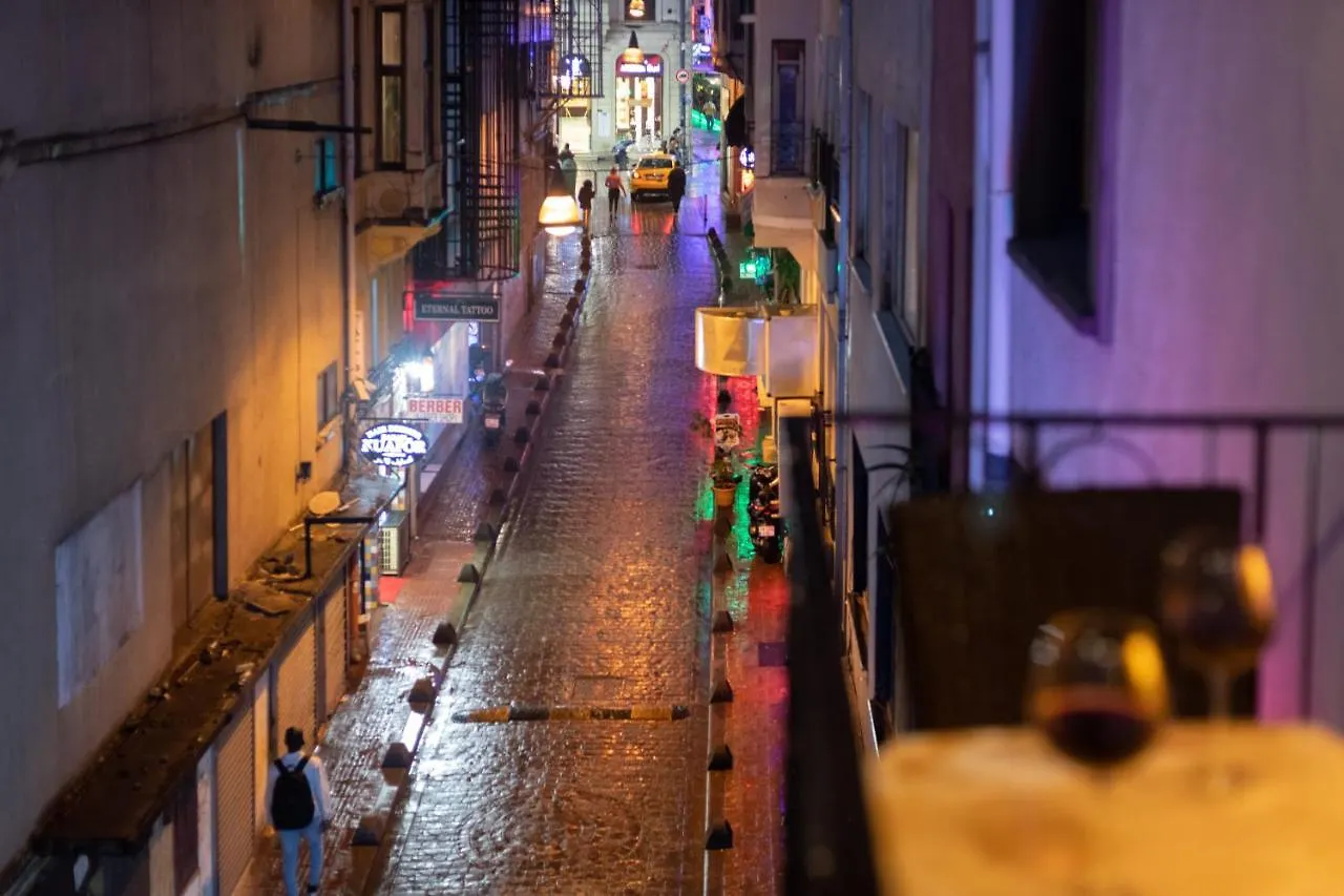 Hotel Di Poesia Estambul